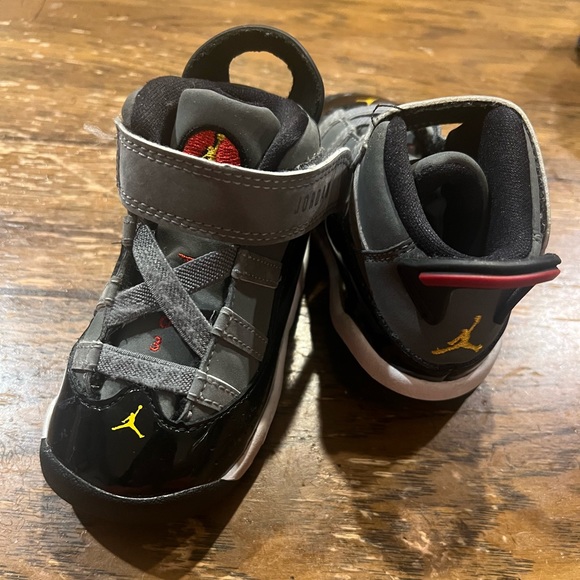 COPY - Air Jordan 6 Rings Size 5c - Picture 3 of 7